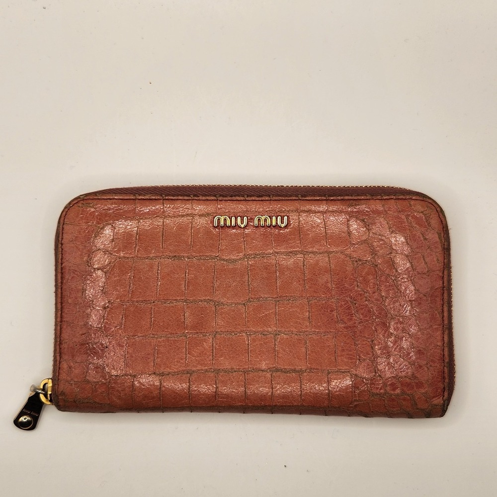 MIU MIU Croc Embossed Pink Leather Zip Around Wallet Clutch Continental Large